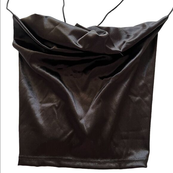 UO TOP  - Picture 4 of 10